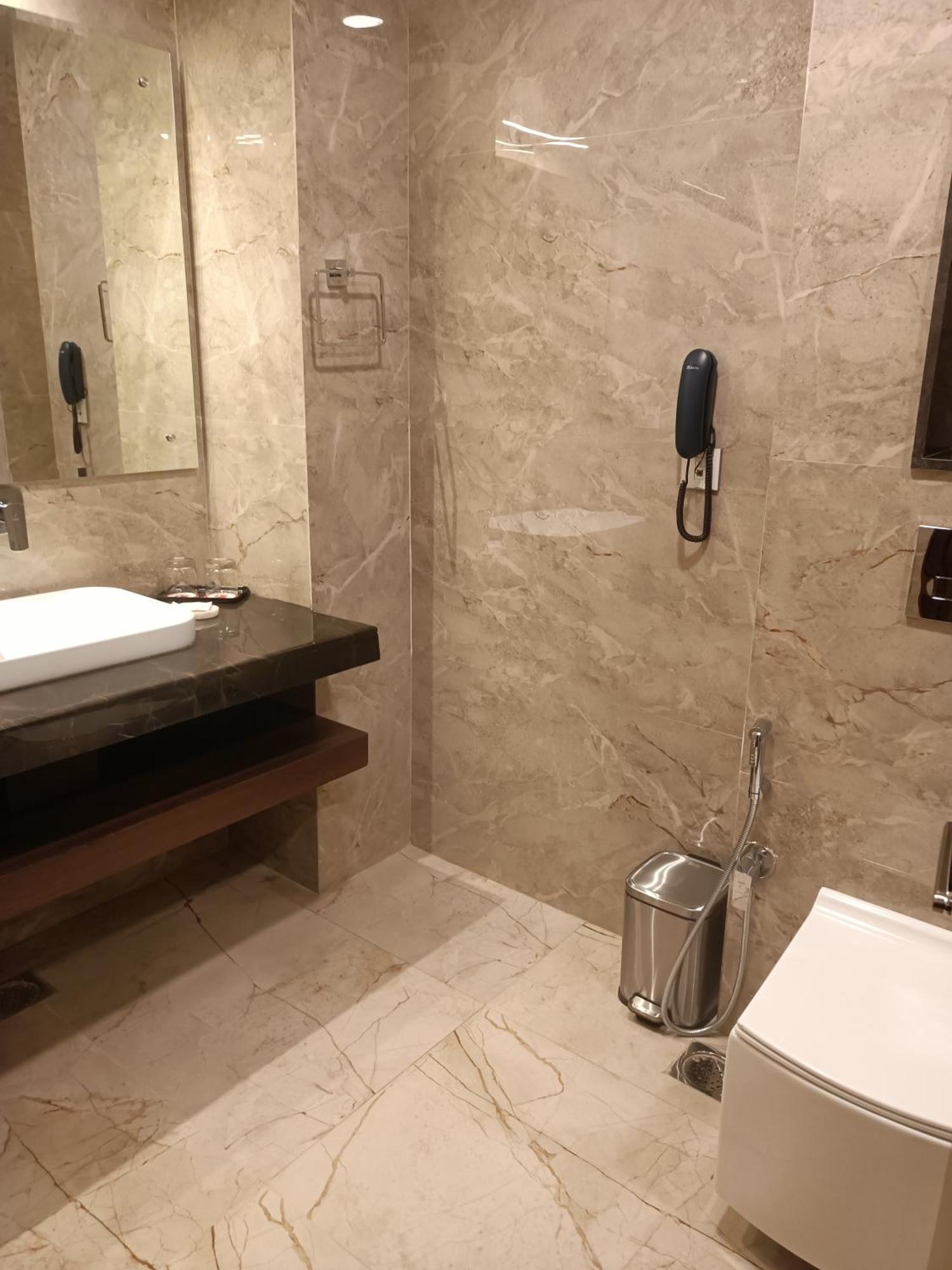 M B Greens Clarks Inn Moradabad Exterior photo