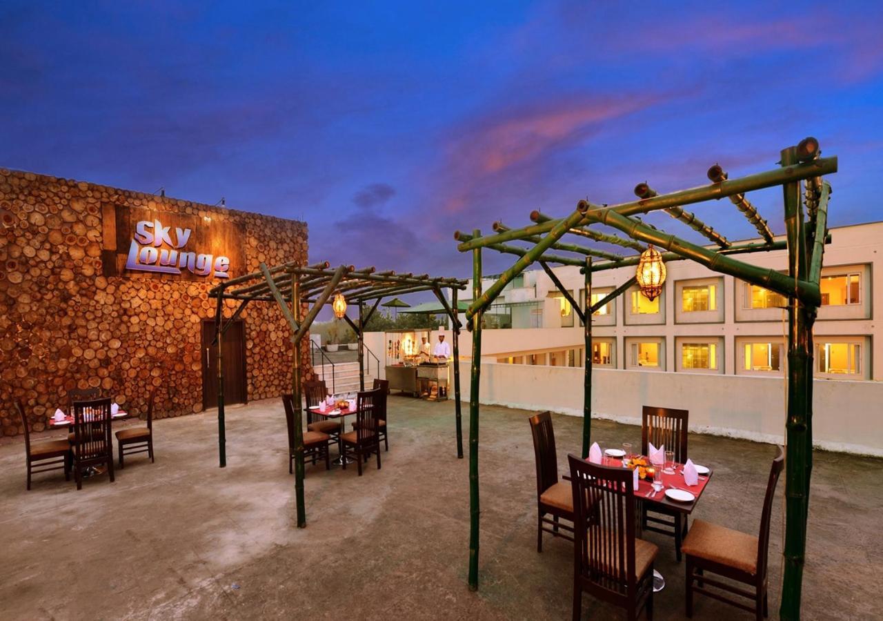 M B Greens Clarks Inn Moradabad Exterior photo