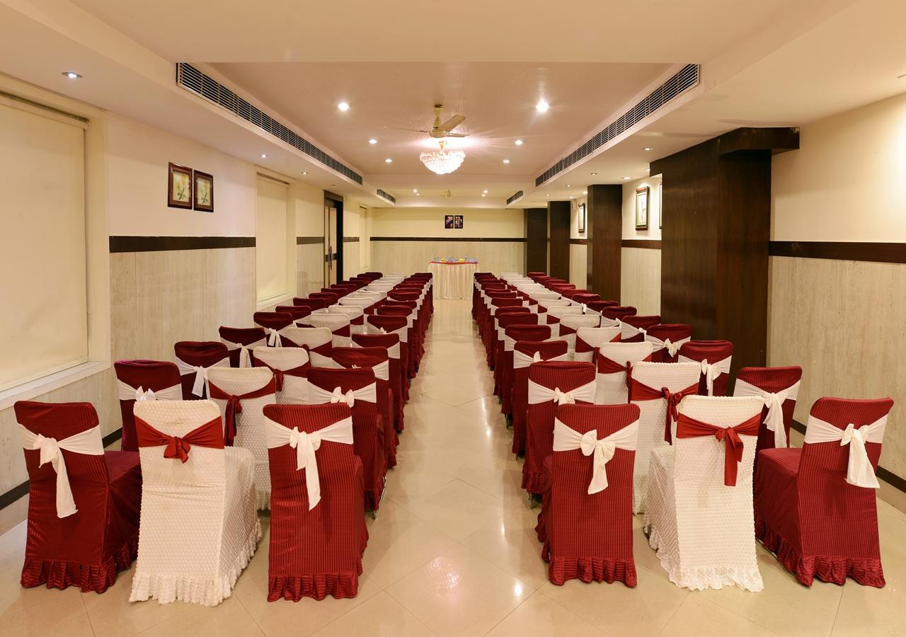 M B Greens Clarks Inn Moradabad Exterior photo