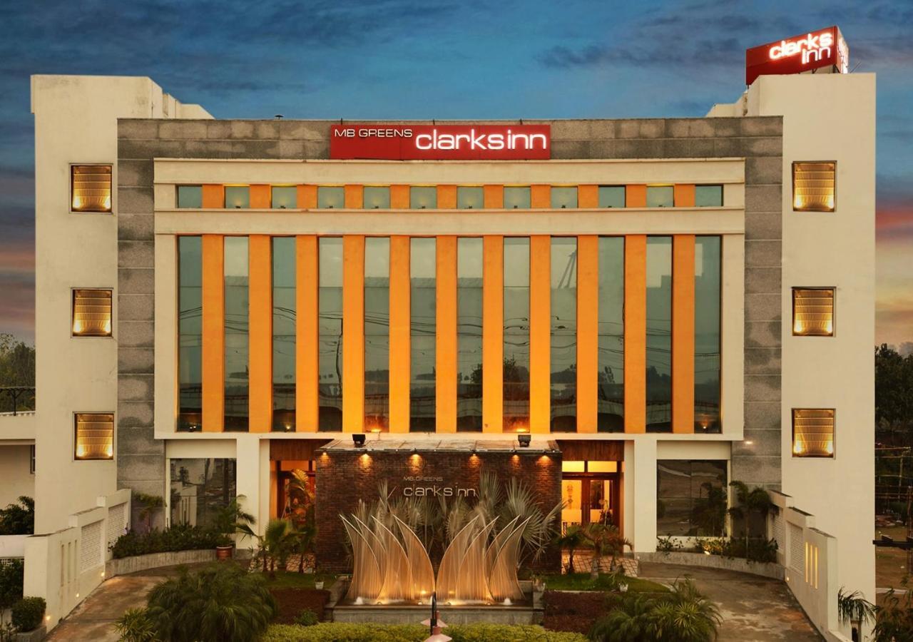 M B Greens Clarks Inn Moradabad Exterior photo