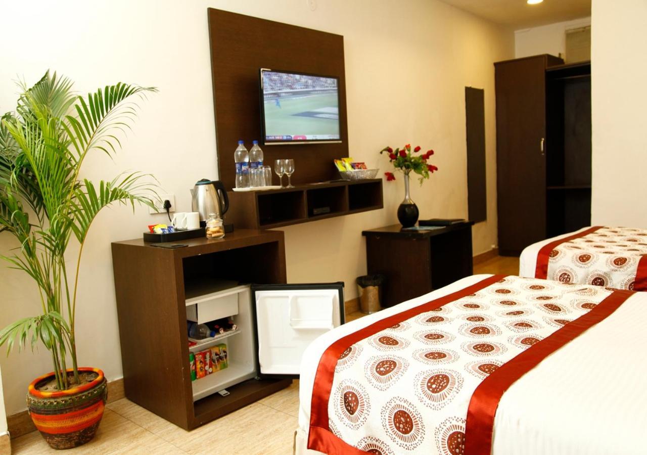 M B Greens Clarks Inn Moradabad Exterior photo