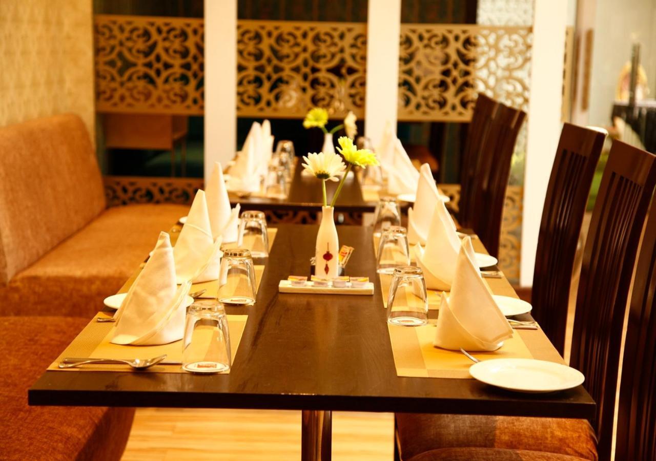 M B Greens Clarks Inn Moradabad Exterior photo